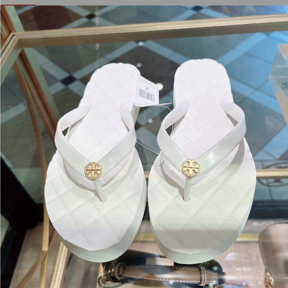 Tory Burch Willa Platform Casual Flip Flop